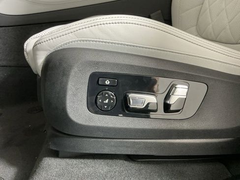 New 2026 BMW X5 sDrive40i w/ M Sport Package image 22