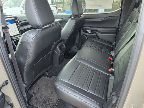 New 2025 Ford Ranger Lariat w/ Black Appearance Package image 7