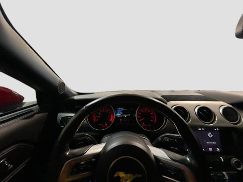 Used 2018 Ford Mustang Premium image 4