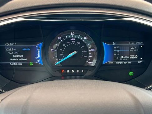 Used 2019 Ford Fusion SE FWD image 30