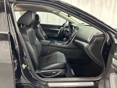 Used 2017 Nissan Maxima SR w/ Midnight Edition image 53