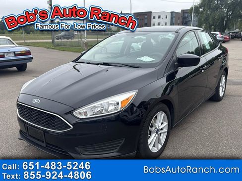 Used 2018 Ford Focus SE FWD image 1