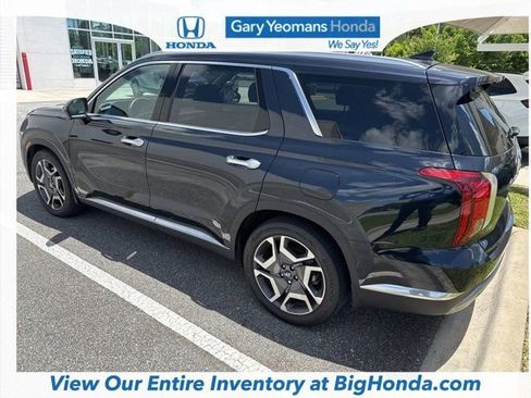 Used 2023 Hyundai Palisade Limited FWD image 9