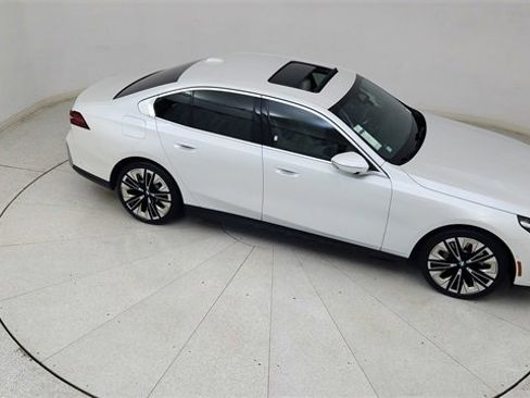 Used 2025 BMW 530i image 79