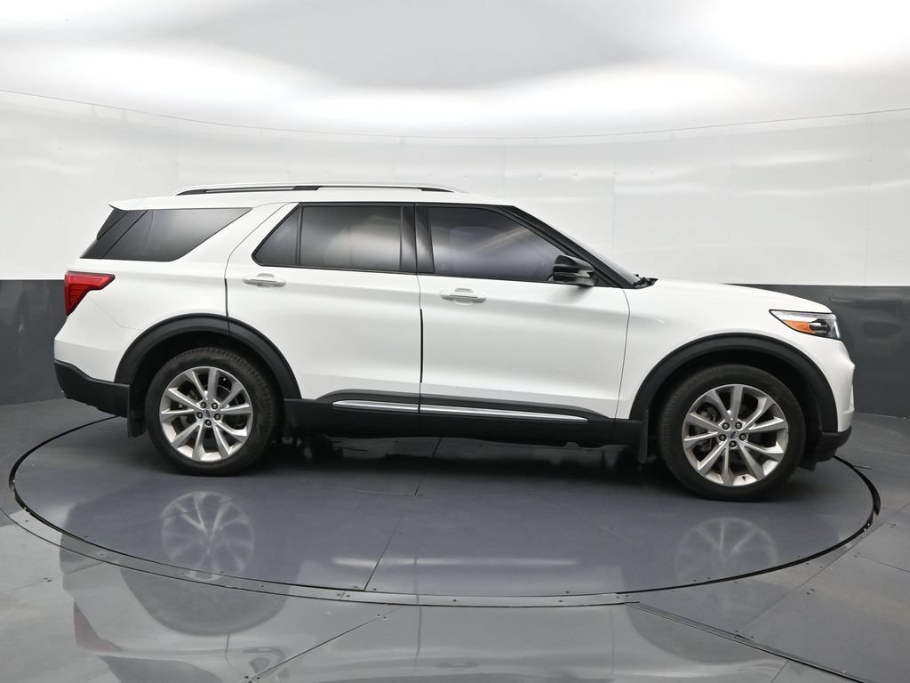 Used 2022 Ford Explorer Platinum w/ Equipment Group 601A AWD/4WD image 6