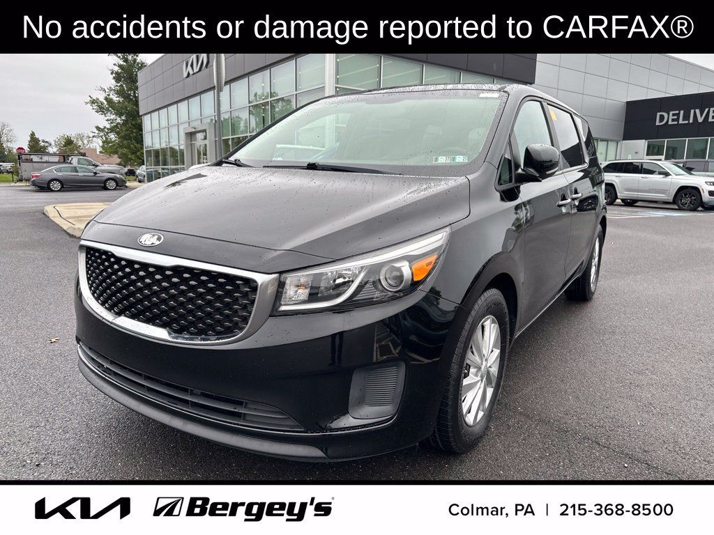 Used 2018 Kia Sedona LX FWD image 2