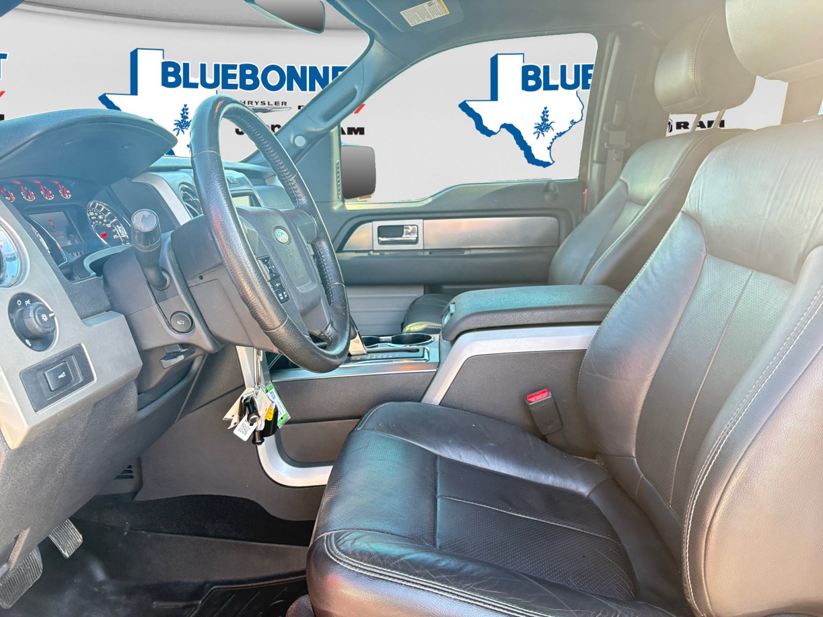 Used 2014 Ford F150 FX4 w/ Equipment Group 402A Luxury AWD/4WD image 11