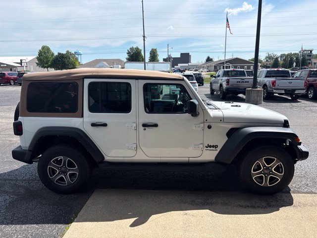 Used 2022 Jeep Wrangler Unlimited Sport AWD/4WD image 6