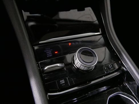 Used 2022 Jeep Grand Cherokee Limited 4xe image 22