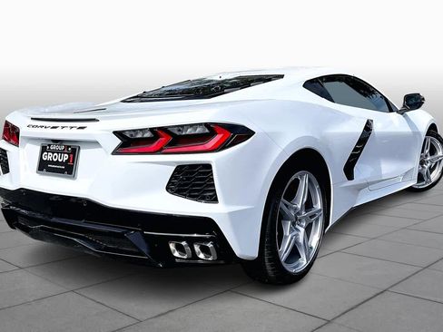 Used 2022 Chevrolet Corvette 3LT w/ Engine Appearance Package image 12