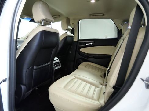 Certified 2024 Ford Edge SEL w/ Convenience Package AWD/4WD image 13