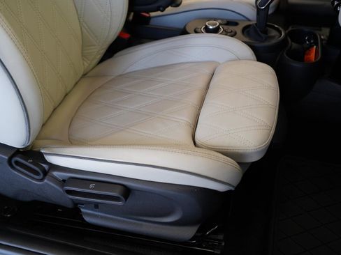 Used 2023 MINI Cooper SE image 31