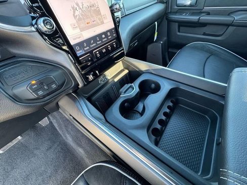 New 2026 RAM 3500 Laramie AWD/4WD image 27