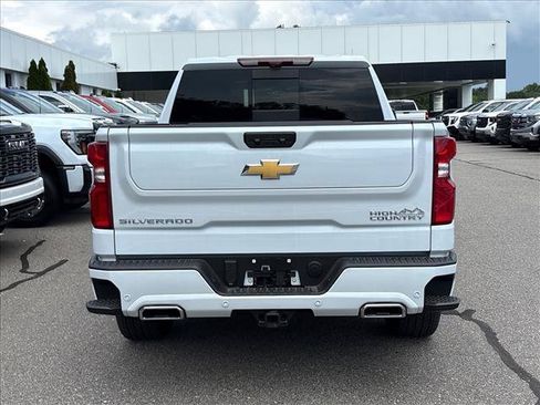 Certified 2026 Chevrolet Silverado 1500 High Country AWD/4WD image 5
