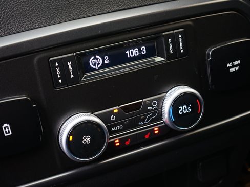 Used 2021 Ford Expedition Limited image 19