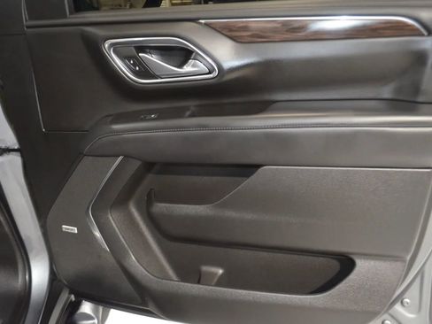 Used 2022 Chevrolet Tahoe Z71 w/ Luxury Package image 29