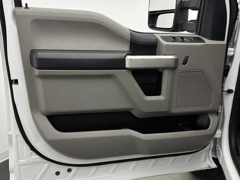 Used 2020 Ford F350 XL image 19