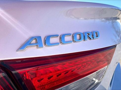 Used 2020 Honda Accord Touring image 42