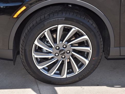 New 2026 Lincoln Corsair Reserve image 37