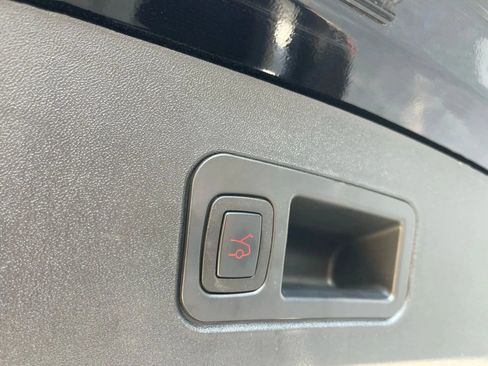 Used 2017 Tesla Model S 75 image 36