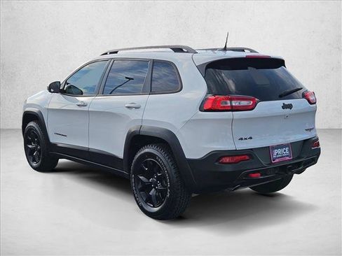 Used 2016 Jeep Cherokee Trailhawk w/ Comfort/Convenience Group image 8