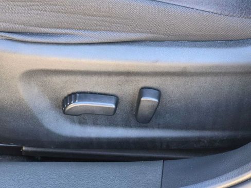 Used 2025 Nissan Altima 2.5 SV FWD image 16