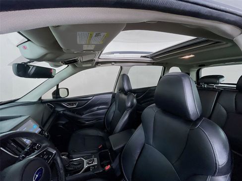 Used 2019 Subaru Forester Touring image 12
