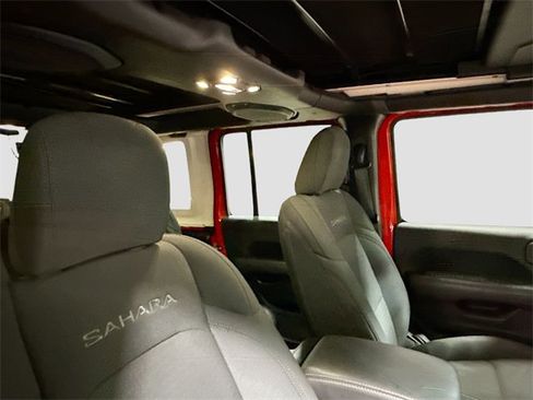 Used 2021 Jeep Wrangler Unlimited Sahara w/ Uconnect 4C Nav & Sound Group image 32