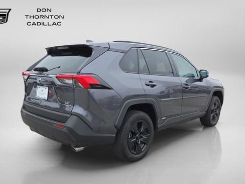 Used 2024 Toyota RAV4 LE AWD/4WD image 5