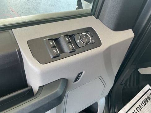 Used 2019 Ford F150 XL w/ Equipment Group 101A Mid AWD/4WD image 16