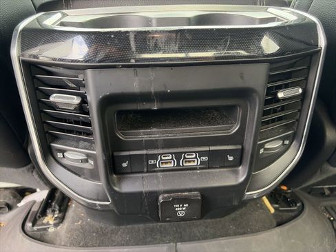 Used 2021 RAM 1500 Laramie image 10