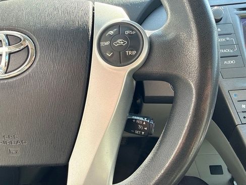 Used 2014 Toyota Prius Three FWD image 11