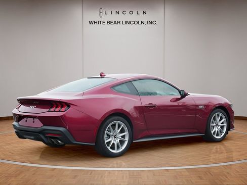 Used 2025 Ford Mustang GT Premium RWD image 5