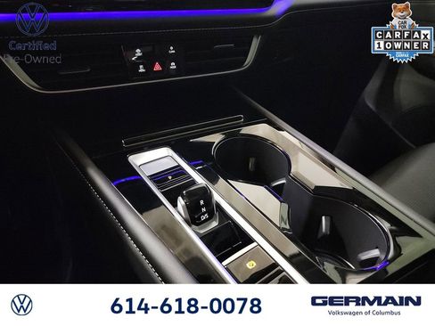 Certified 2025 Volkswagen Atlas SEL image 24