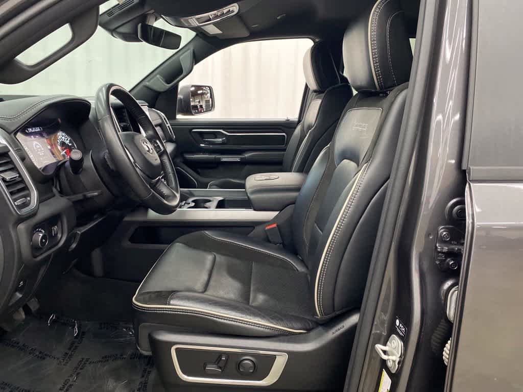 Used 2024 RAM 1500 Laramie AWD/4WD image 13