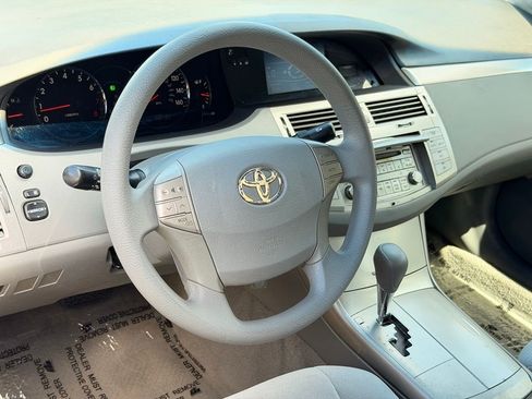 Used 2009 Toyota Avalon XL FWD image 27