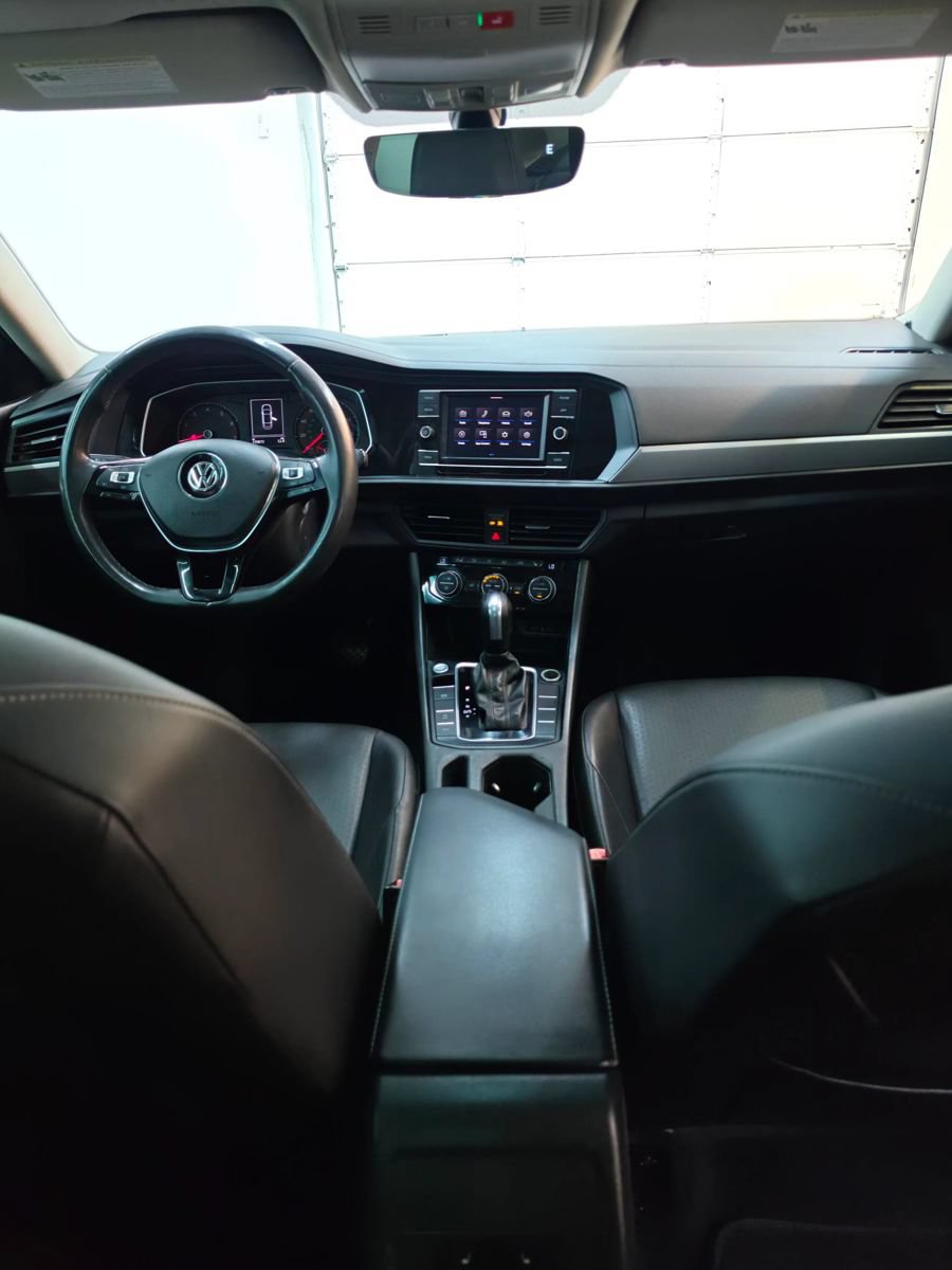 Used 2020 Volkswagen Jetta SE w/ SE Cold Weather Package FWD image 32