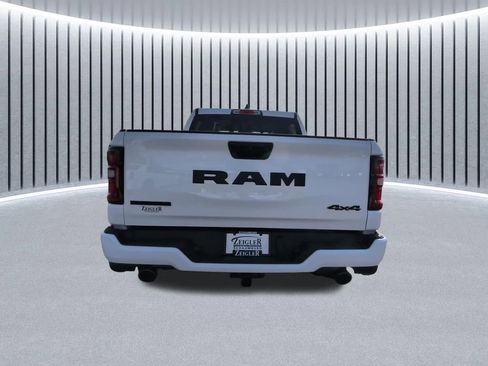 New 2026 RAM 1500 Big Horn w/ Night Edition AWD/4WD image 9