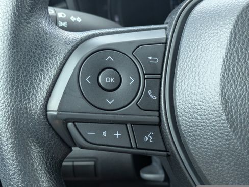 Used 2026 Toyota Corolla LE FWD image 20
