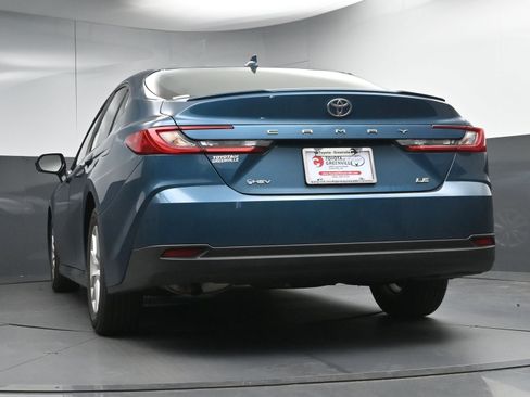 Certified 2025 Toyota Camry LE w/ Convenience Package image 28