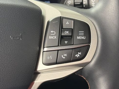 Used 2026 Ford Explorer Active w/ Active Comfort Package RWD image 12