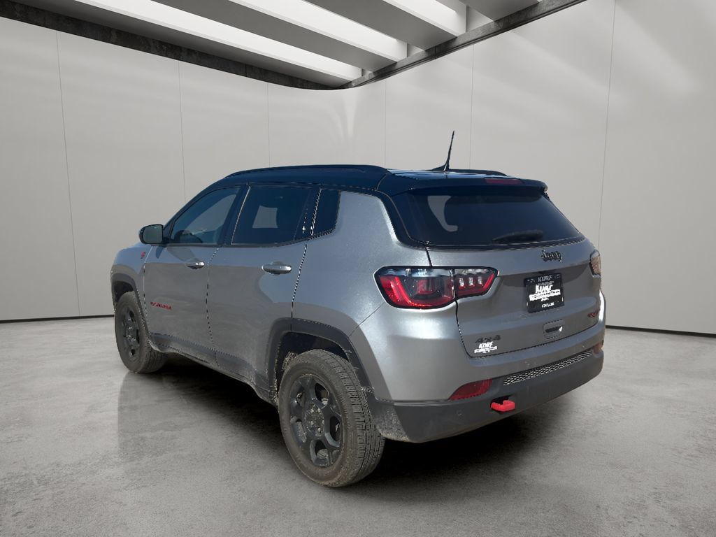 Used 2024 Jeep Compass Trailhawk AWD/4WD image 4