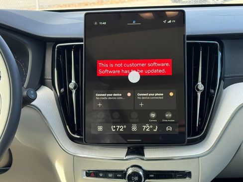 New 2026 Volvo XC60 B5 Ultra w/ Protection Package Premier image 8