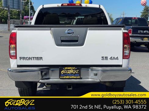 Used 2007 Nissan Frontier SE w/ SE Value Truck Pkg AWD/4WD image 5