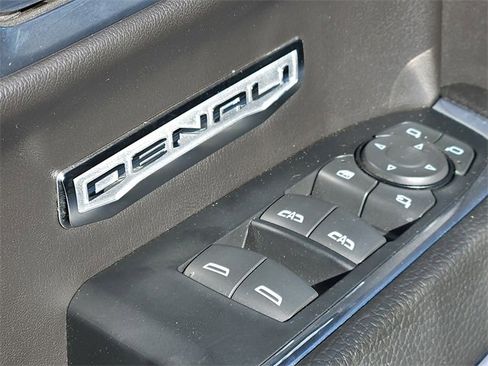 Used 2024 GMC Sierra 1500 Denali image 13