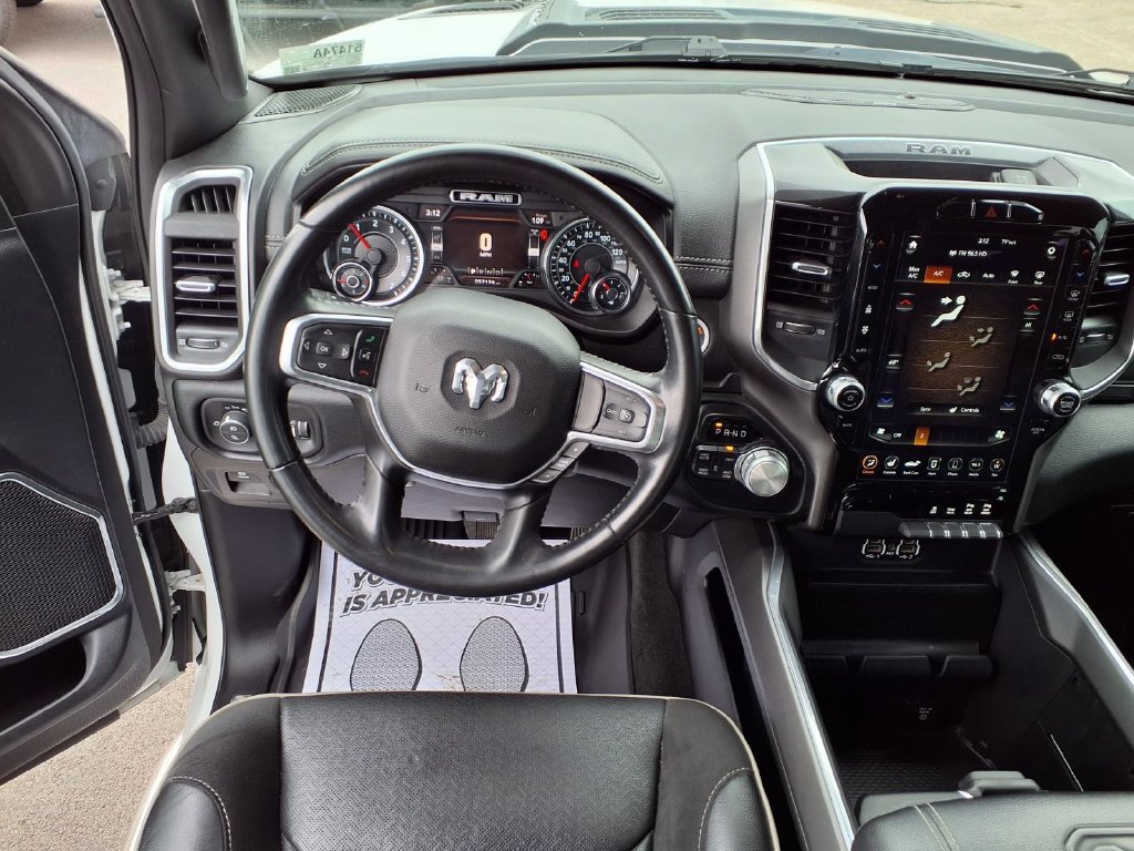 Used 2021 RAM 1500 Laramie w/ Sport Appearance Package AWD/4WD image 3