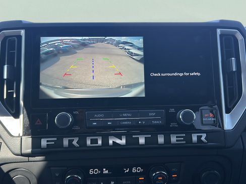 Used 2025 Nissan Frontier SV w/ SV Convenience Package RWD image 20