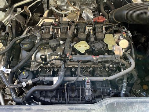 Used 2024 Volkswagen Atlas Peak Edition SEL image 32