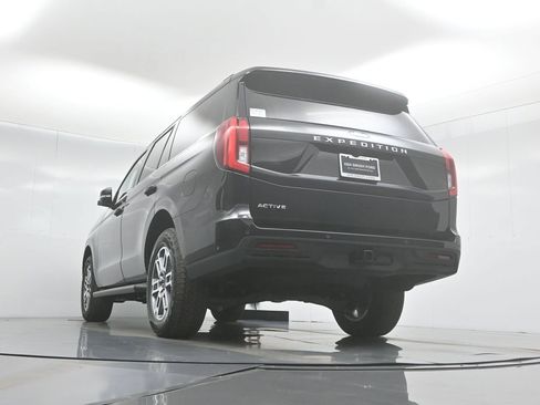 New 2025 Ford Expedition Active image 56