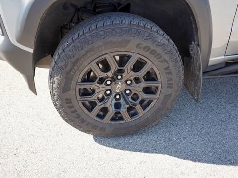 Used 2023 Chevrolet Colorado Trail Boss w/ Advanced Trailering Package image 12